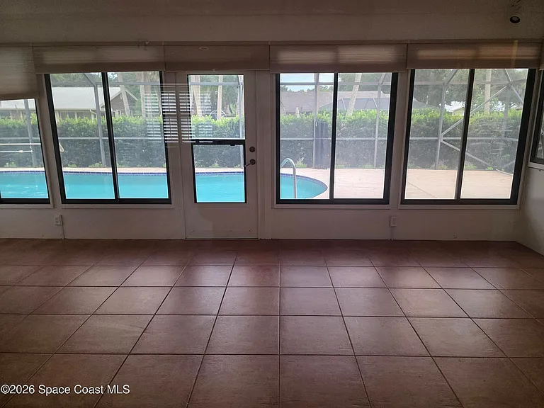 1825 Fox Bay Dr — Photo 5