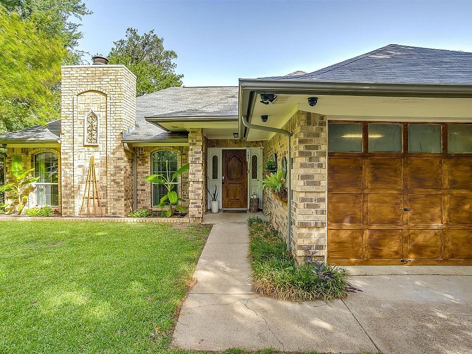 1st image of 129 N Shady Oaks Dr