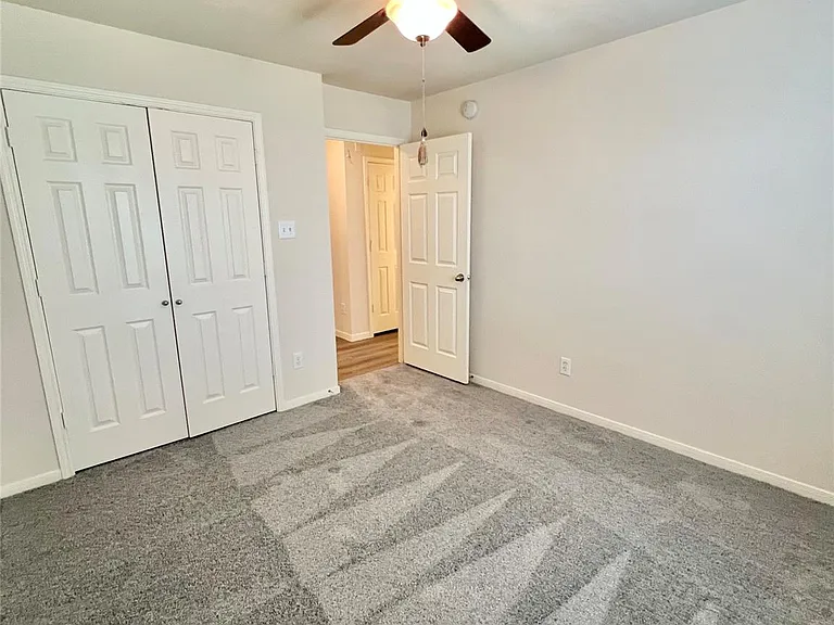 128 Emerald Loch Ln — Photo 12