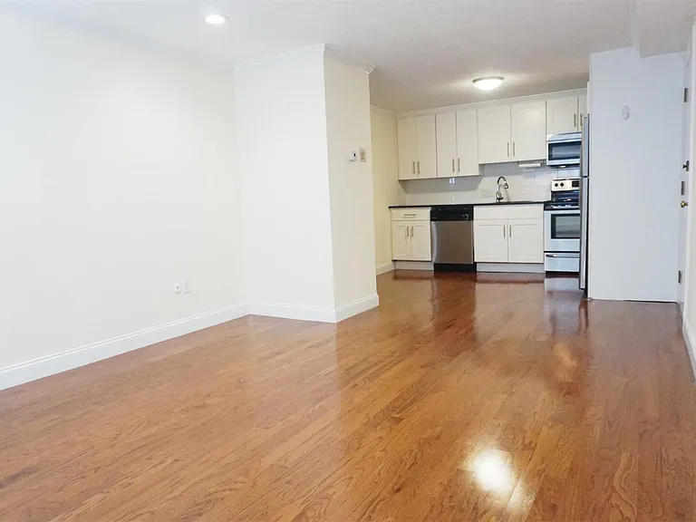 6 Blair Pl #3 — Photo 5