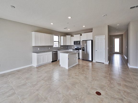 Available Now - 3416 Soaring Dr - Marina - Kitchen