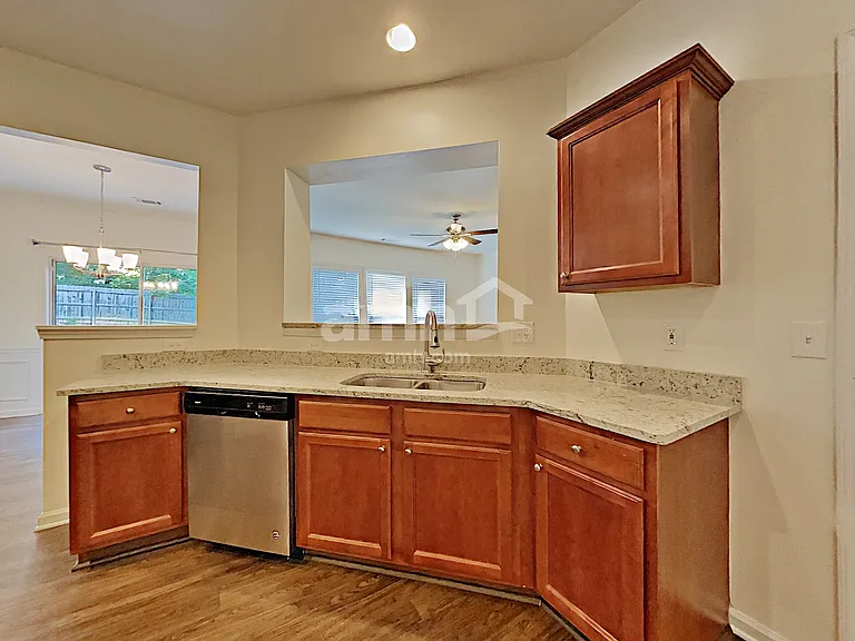 2972 Briaroak Dr — Photo 3