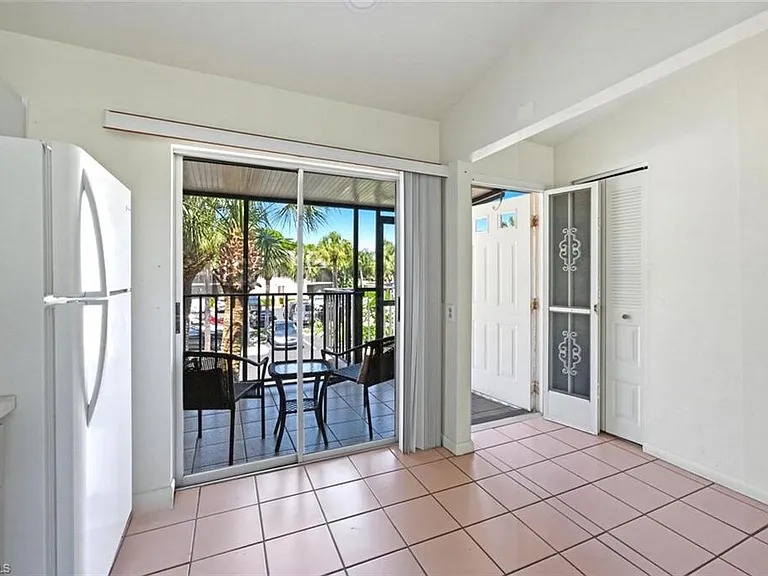 3420 Frosty Way #4910 — Photo 4