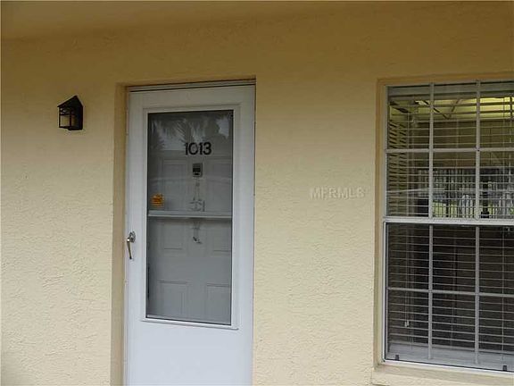 2nd image of 1013 Wexford Blvd #1013