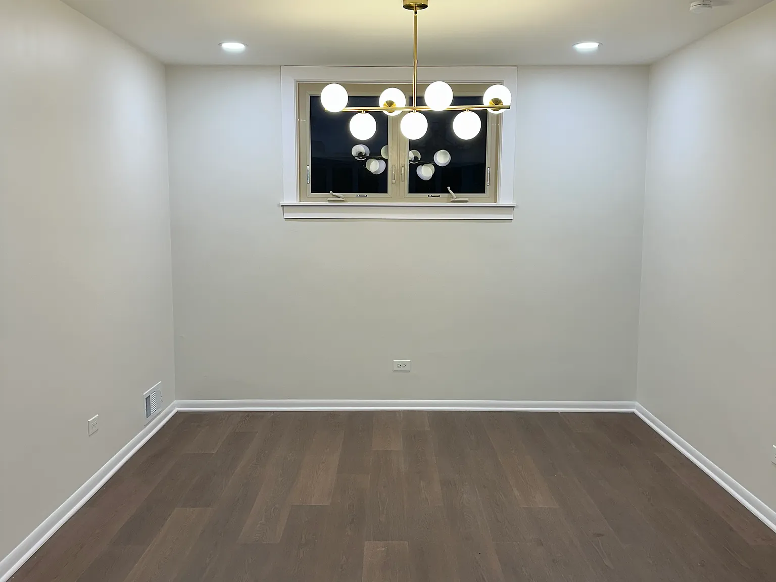 3 bed, 1.5 bath, 1200 sqft, $2,800 — Photo 4