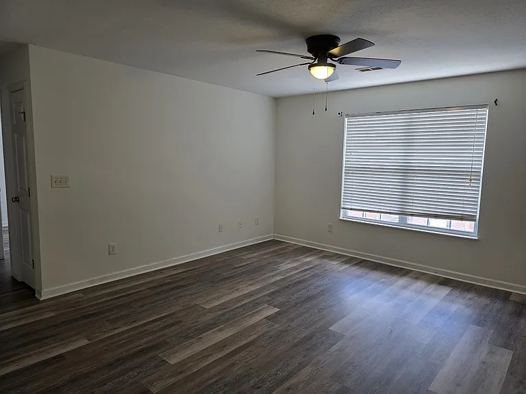 4823 Poplar Crest Way — Photo 3
