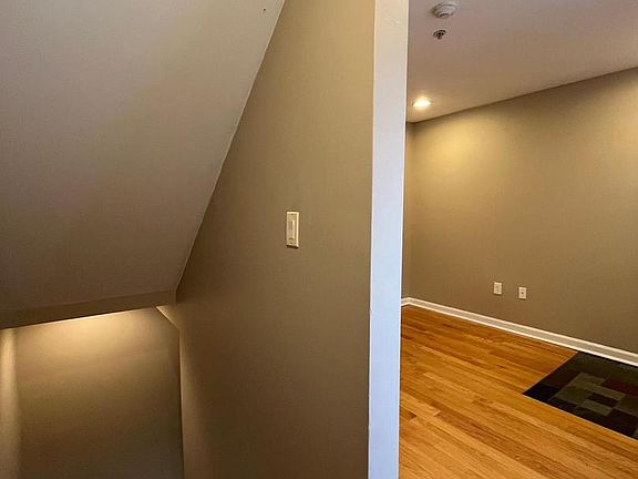 3rd image of 1027 N 4th St Unit H