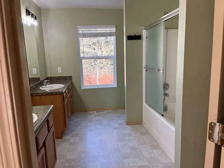 1458 Brackenridge Ave — Photo 9