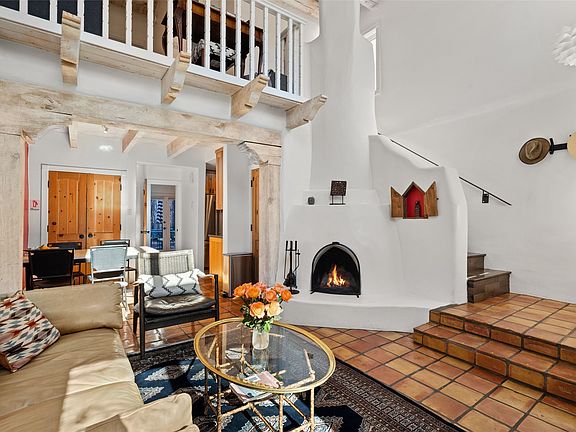 3rd image of 624 Galisteo St APT 30