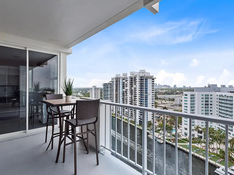 2800 E Sunrise Blvd #19D — Photo 29