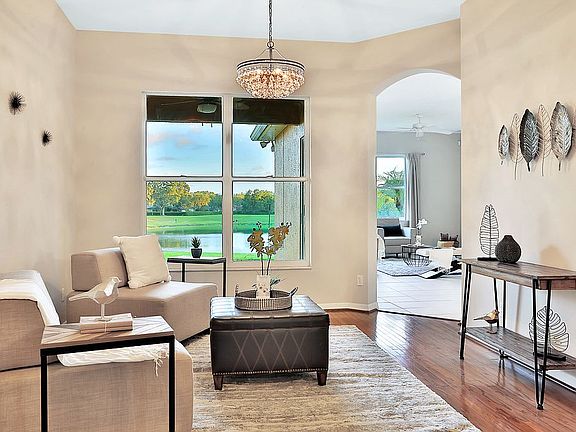 3rd image of 1010 Kersfield Cir