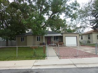 1940 Ruth Dr, Thornton, CO 80229