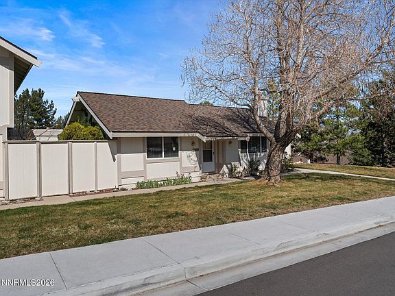 3rd image of 1169 Wagon Wheel Cir