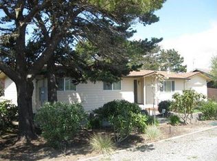 550 10th St SW, Bandon, OR 97411