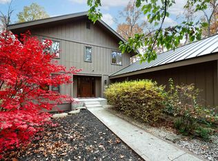 2112 Springmill Rd, Fort Wayne, IN 46845