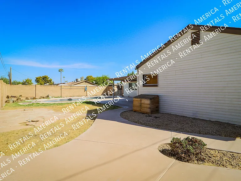 1314 N 70th St — Photo 37