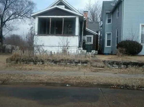 1541 5th St, Madison, IL 62060