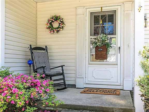 3rd image of 34720 Oak Tree Dr #6