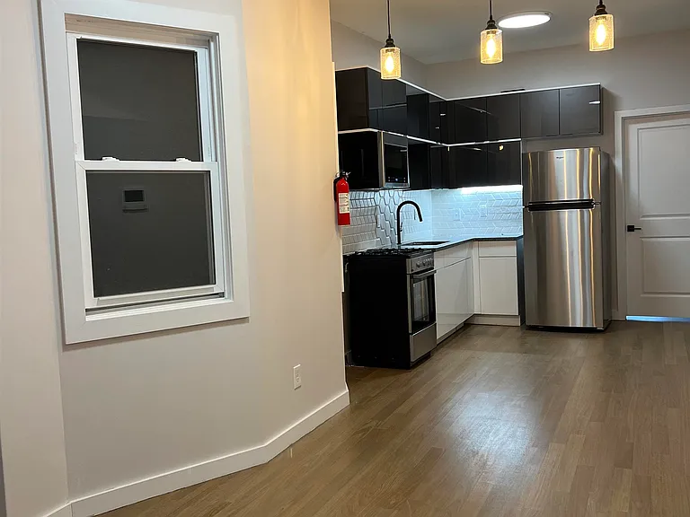 107 Magazine St #2R — Photo 21