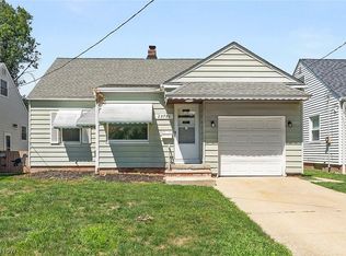 25751 Drakefield Ave, Euclid, OH