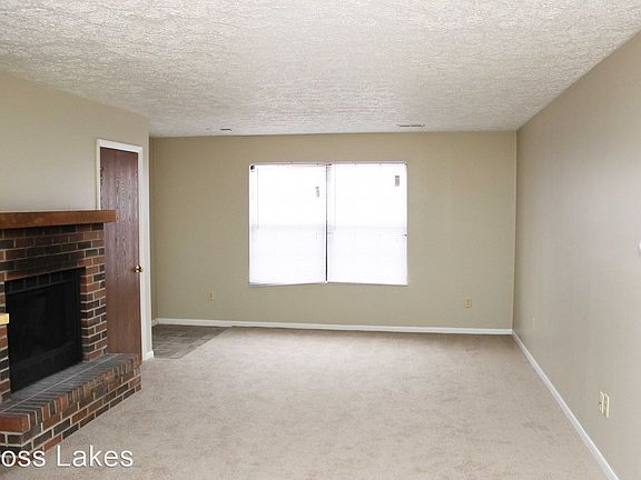 3rd image of 1800 Cross Lakes Blvd #6426298