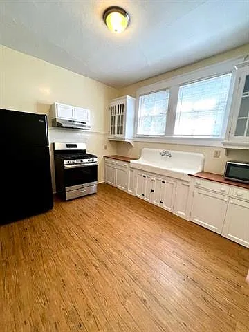3917 Cleveland Ave — Photo 2