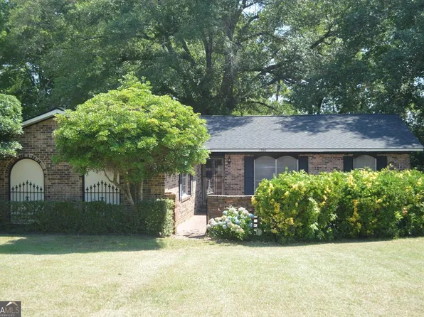 1300 N Cheney Dr, Vidalia, GA 30474