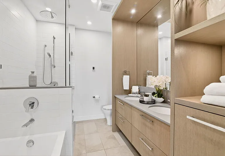 3389 Lakeshore Rd #209 — Photo 18