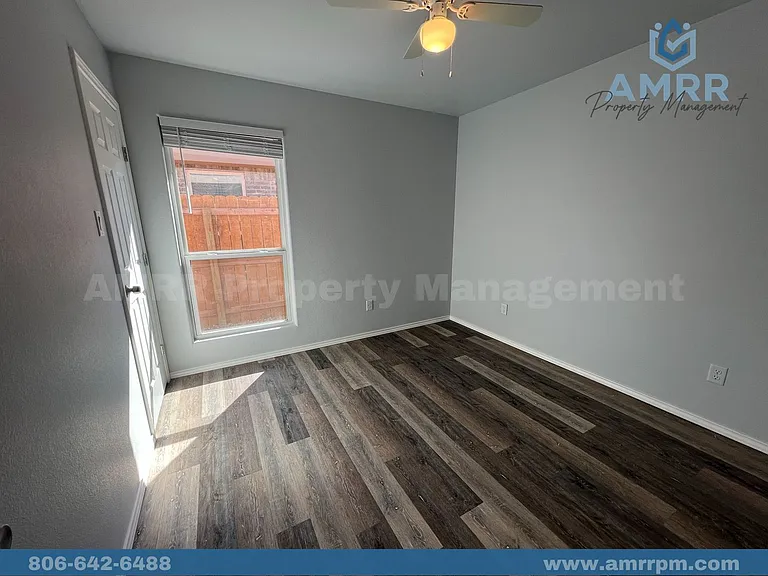 5609 Jarvis St — Photo 17