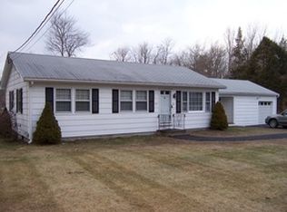 33 Stratham Ln, Greenland, NH 03840