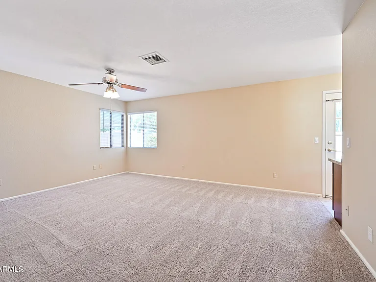 6830 E Paradise Ln — Photo 18