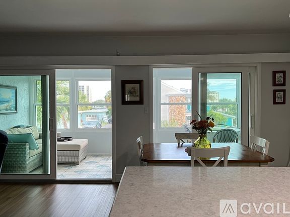3rd image of 661 Poinsettia Ave APT 208