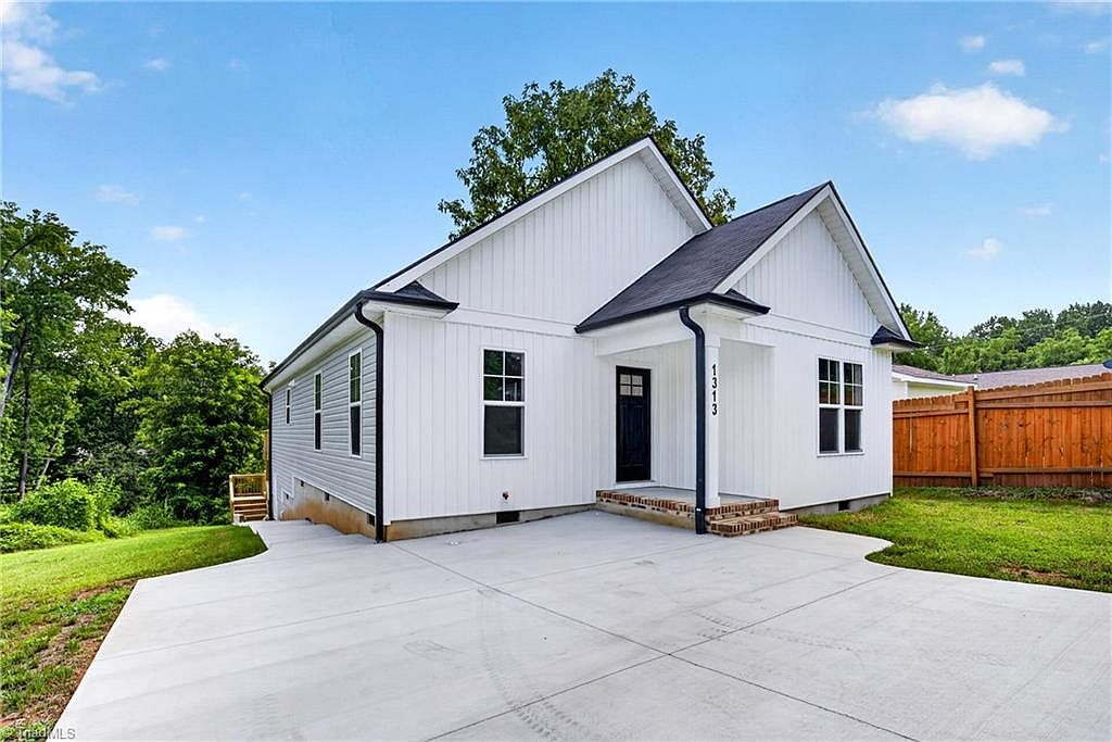 1313 Kearns Aly, High Point, NC 27260 | Zillow