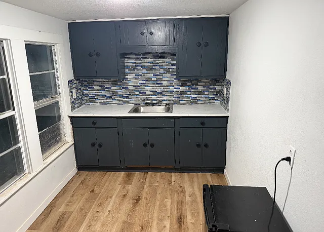 620 Poplar St — Photo 2