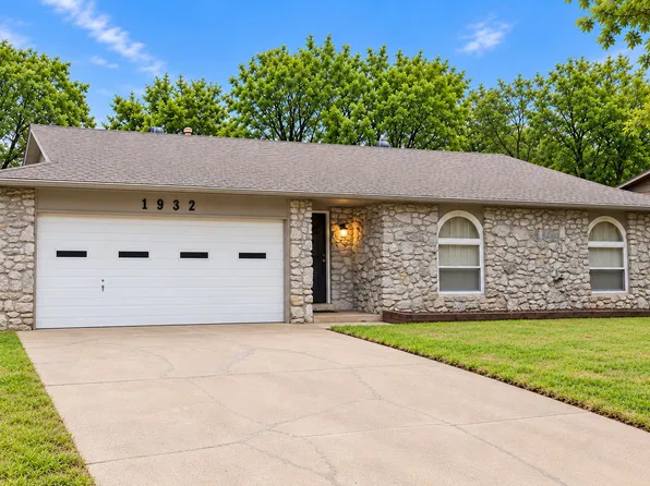 1932 W Toledo St, Broken Arrow, OK 74012
