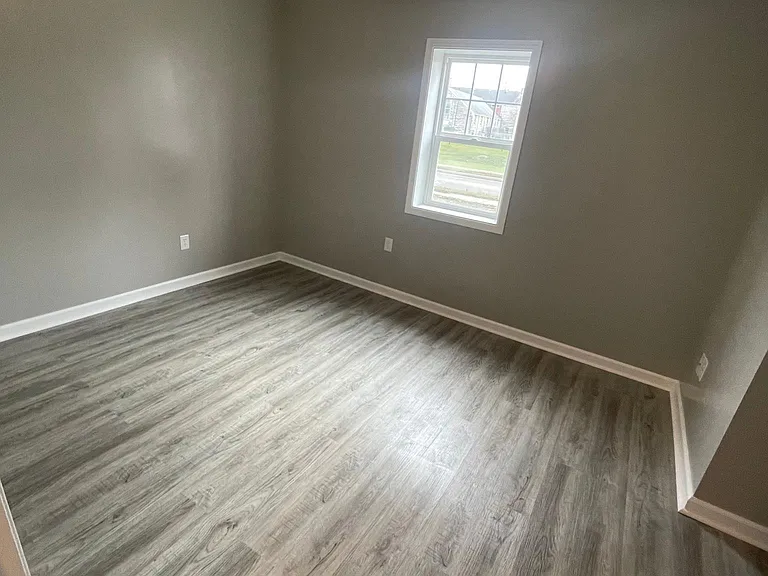 712 E Sigler St — Photo 13