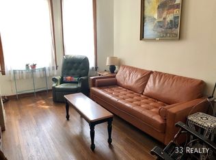 932 N Oakley Blvd #1S, Chicago, IL 60622