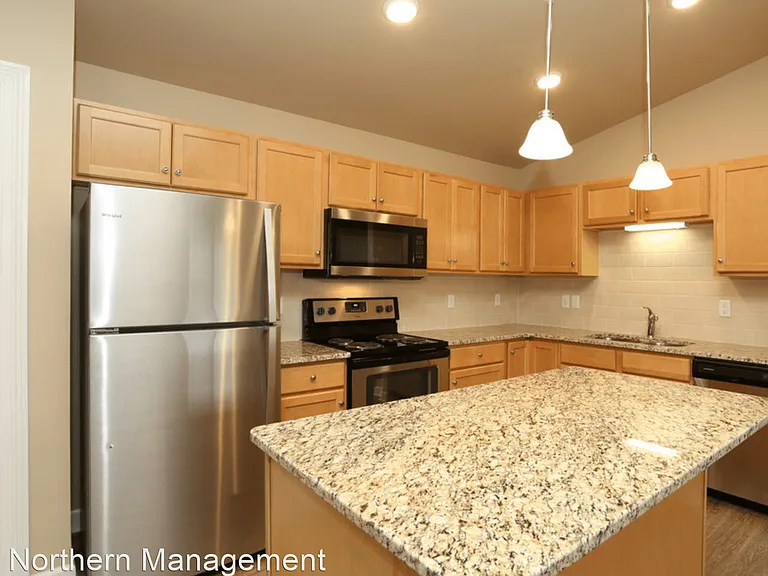 804 N Brewster Dr — Photo 2