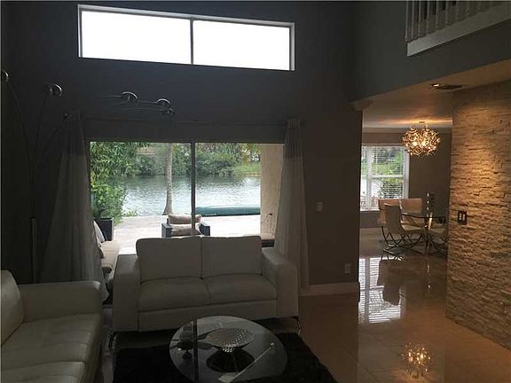 5th image of 1873 Sw 173 Ave