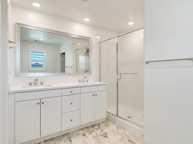26337 Seville Ln — Photo 14