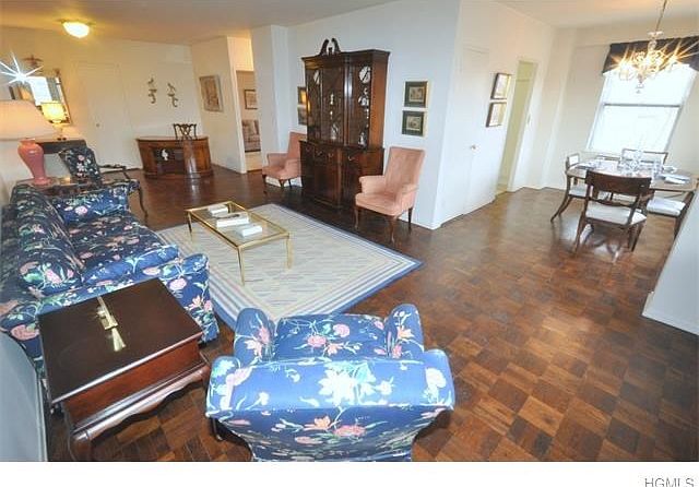 Garth Manor is a doorman building w/ an elegant lobby, manicured courtyard & laundry on every floor.