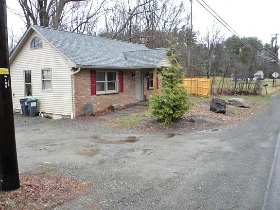 4th image of 575 Purdytown Tpke