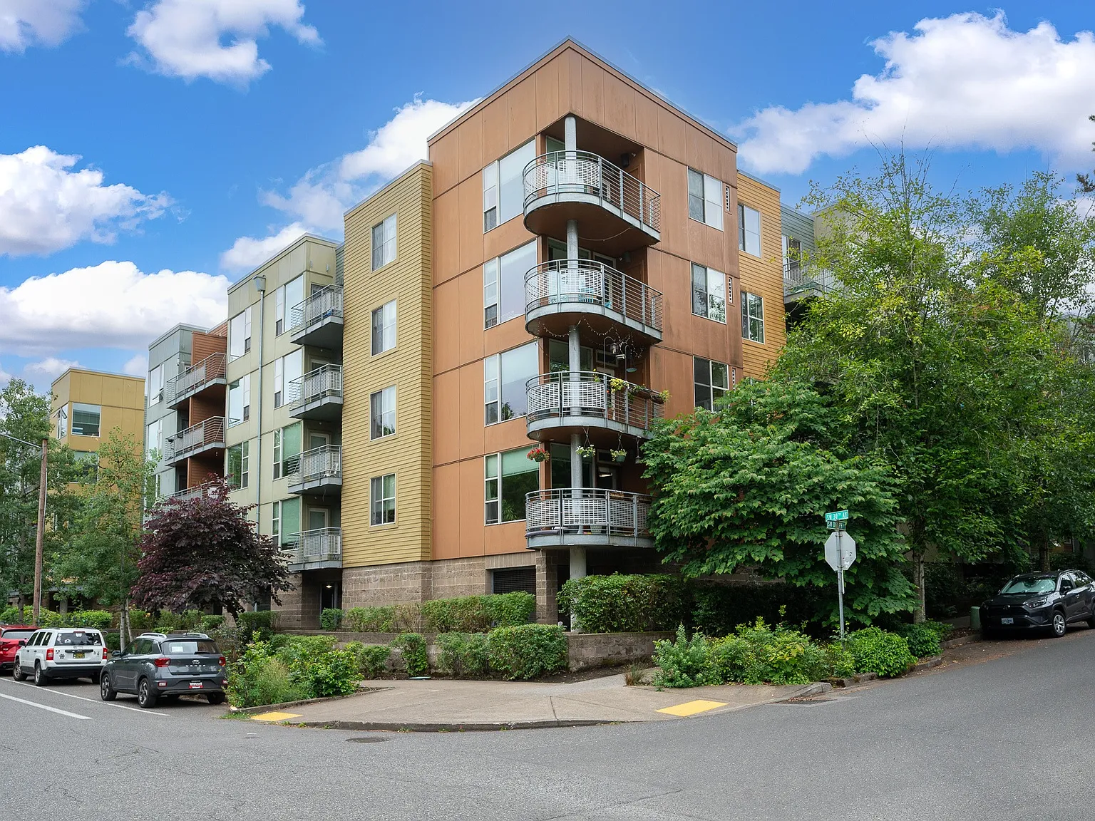 Headwaters Apartments — Photo 2