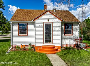 920 Hobart St, Hawley, MN 56549