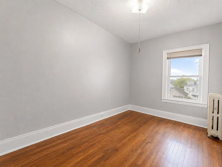 16812 Madison Ave #9 — Photo 7