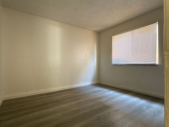 4th image of 9005 Stacey Ct #9001