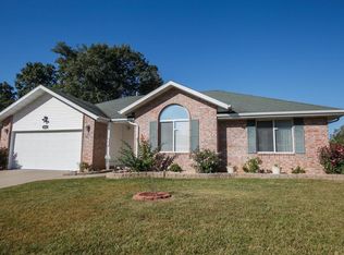 3021 S Suburban Ave, Springfield, MO 65807