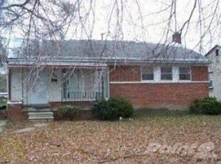 1745 Meadowlane St, Inkster, MI 48141