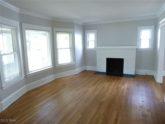 2nd image of 3275 Hyde Park Ave