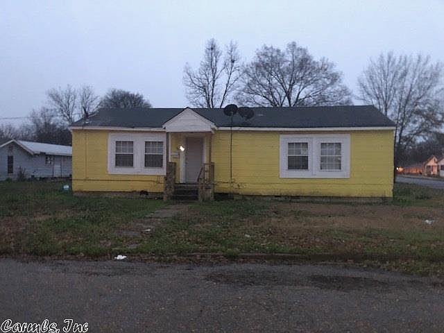 1st image of 407 W Pine St